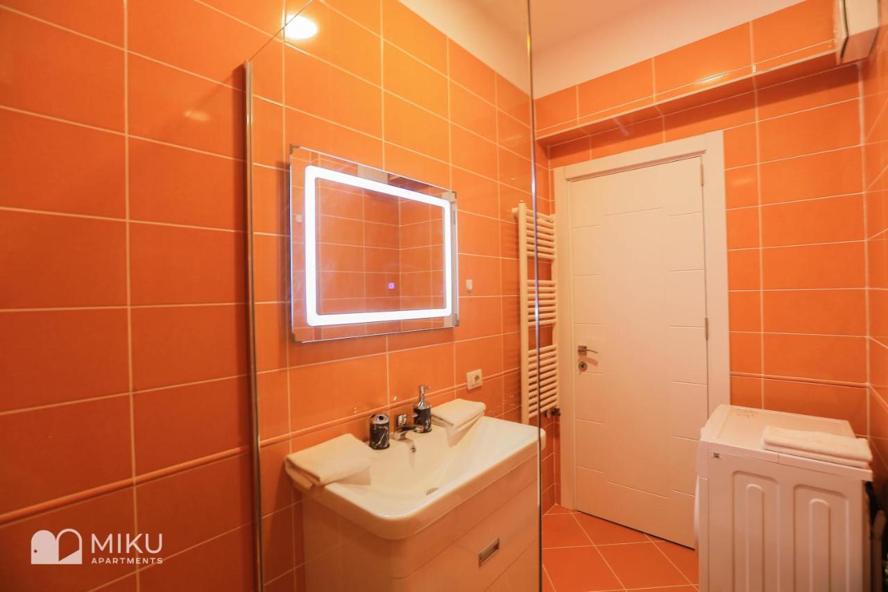 Miku - Perfect 1bedroom At Komuna E Parisit * Тирана