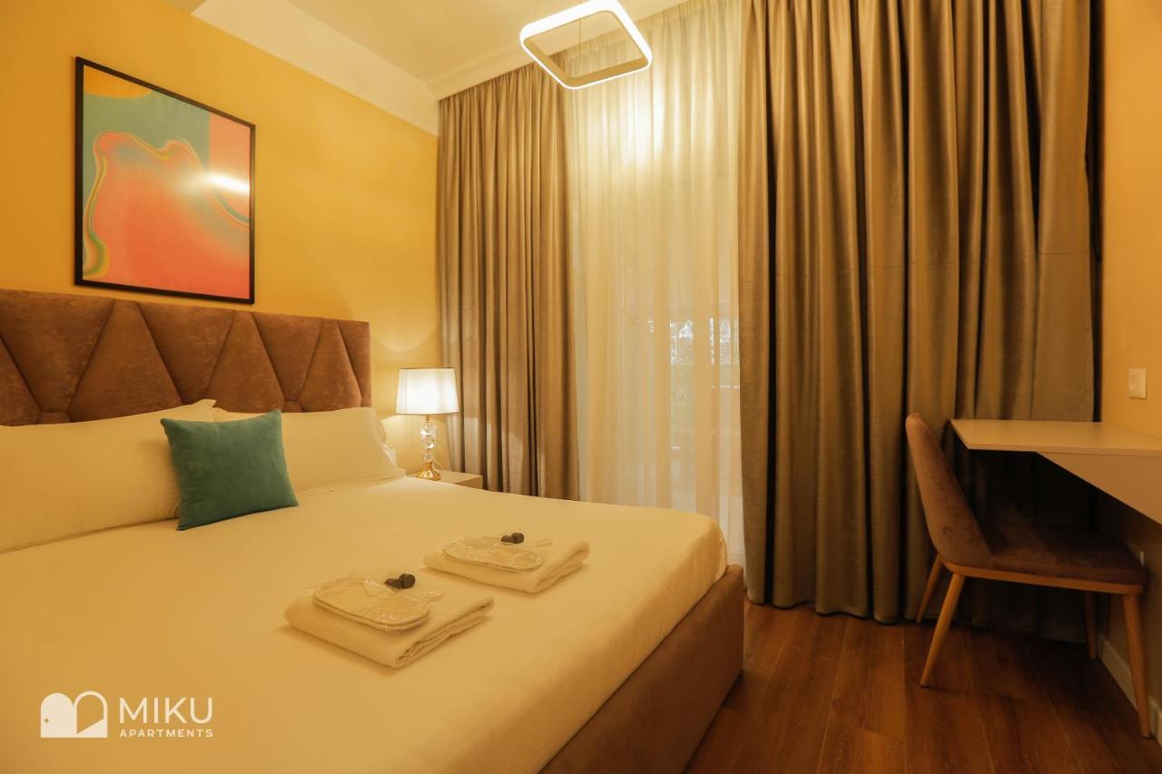 Miku - Perfect 1bedroom At Komuna E Parisit