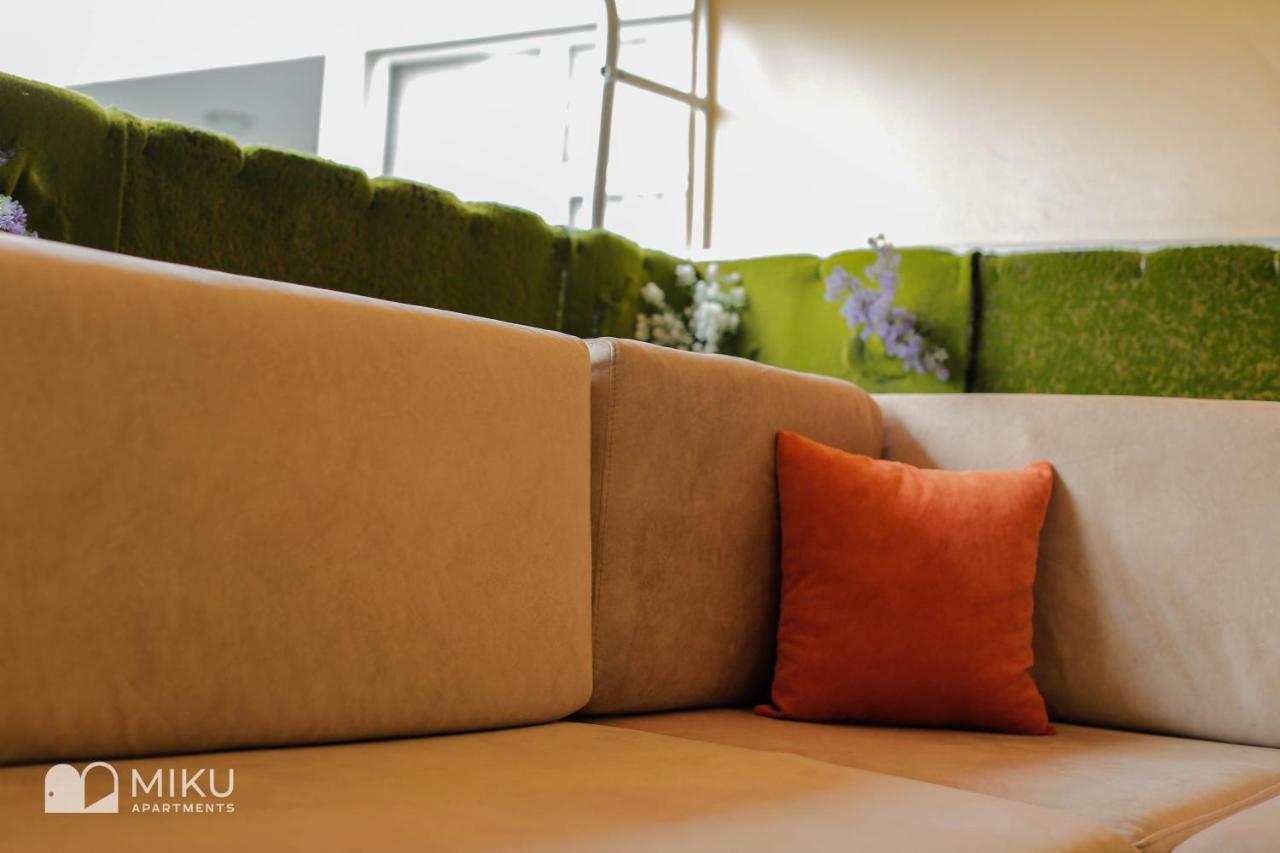 Miku - Perfect 1bedroom At Komuna E Parisit Тирана